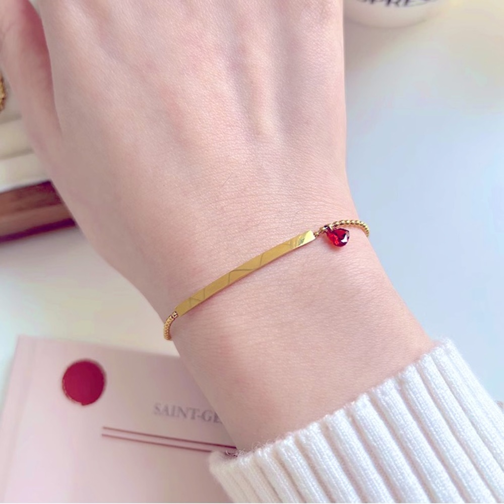 Red dainty heart gold bar adjustable bracelet